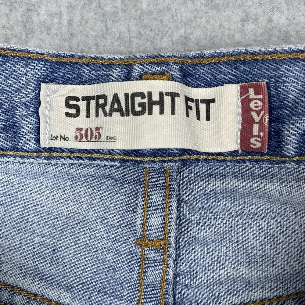 Vintage Levi's 505 Jeans 31x30 (31x27.5 Actual) Blue Medium Wash Straight Fit